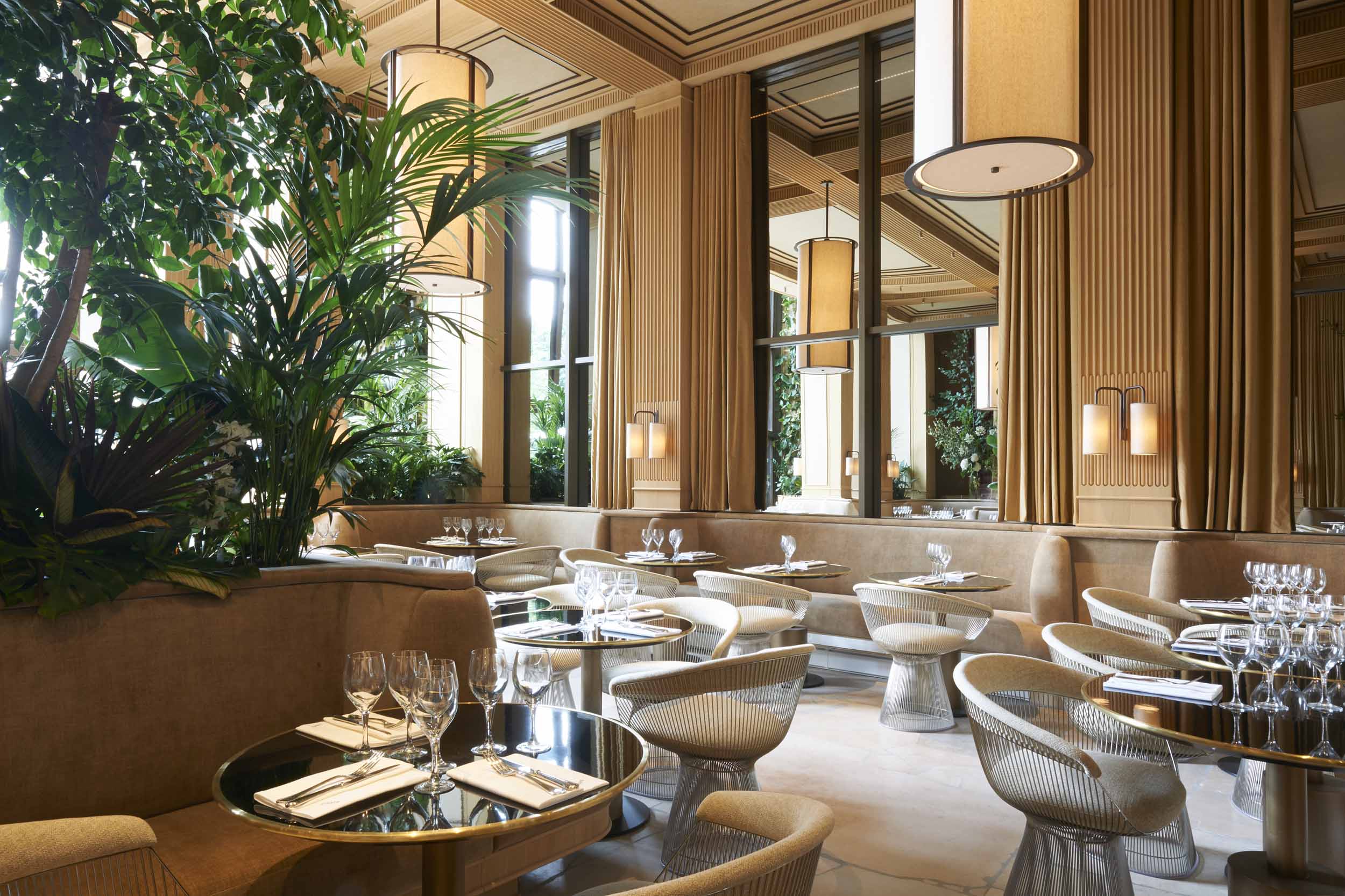 Girafe Paris | Paris Society